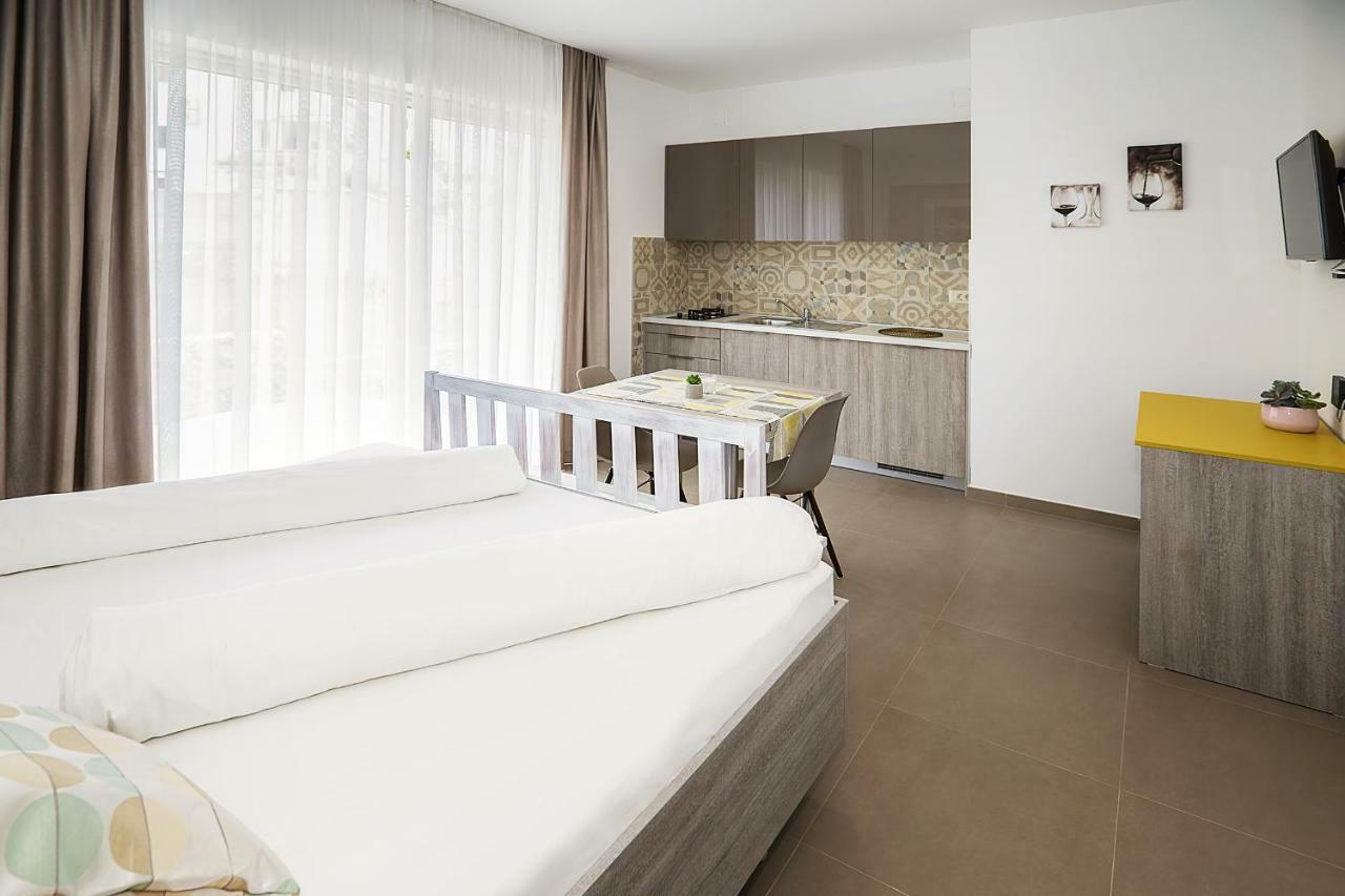 Apartments Capic Marin Baška Esterno foto